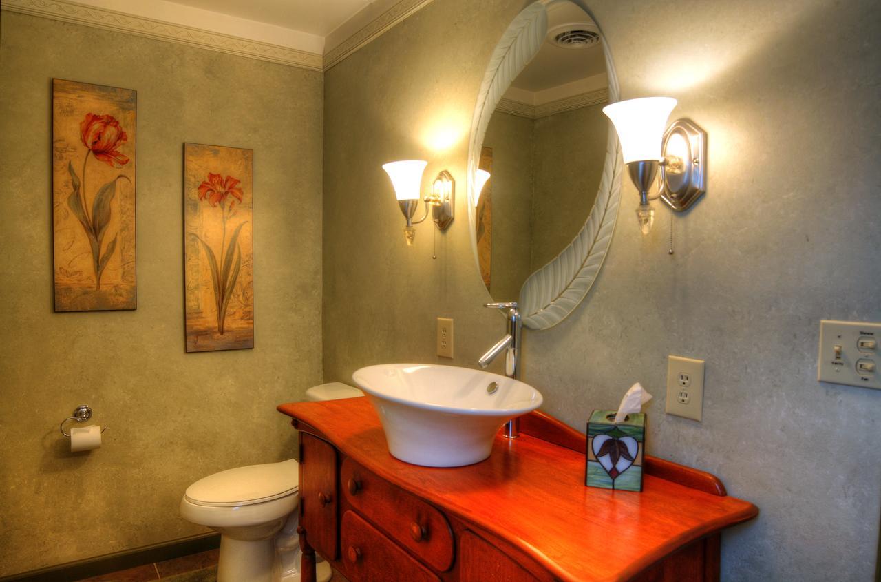 Los Gatos Bed & Breakfast Penn Yan Buitenkant foto